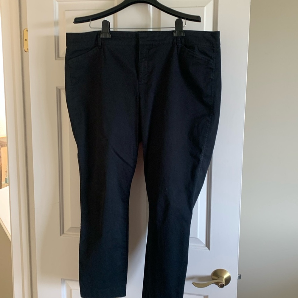 Old Navy cotton Pixie ankle pants.